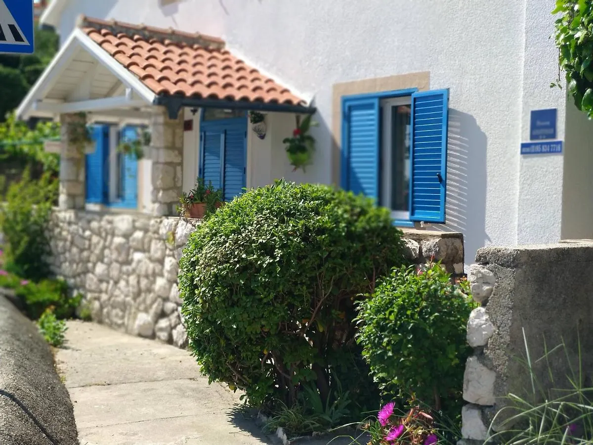 Apartment Seaside Villa Katrine Banjol