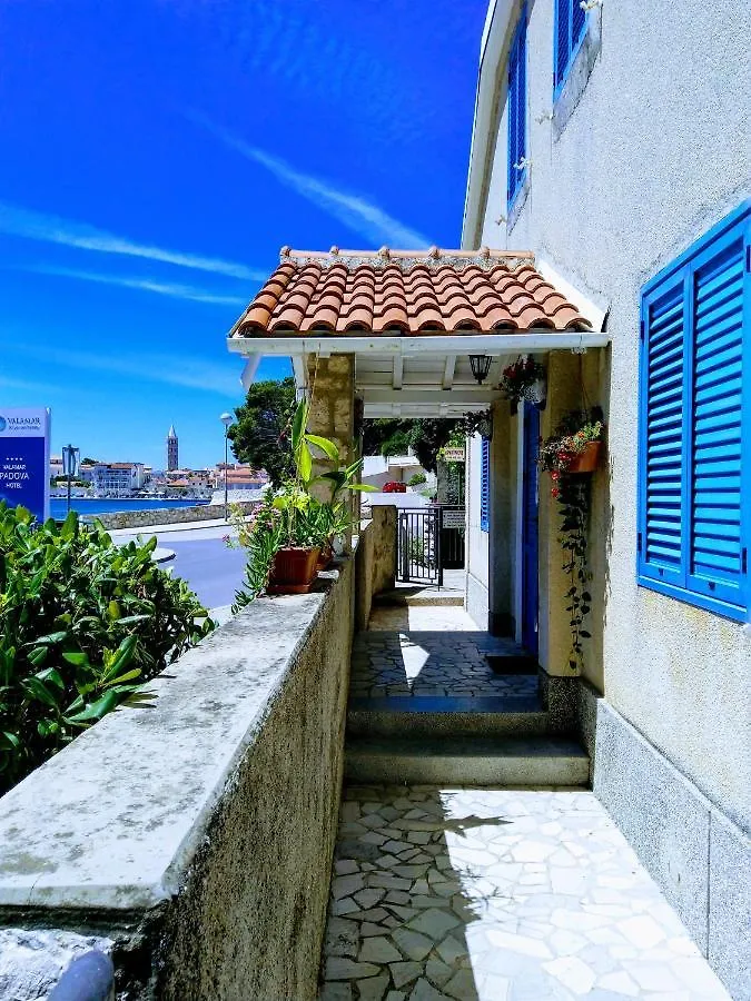 Seaside Villa Katrine Banjol